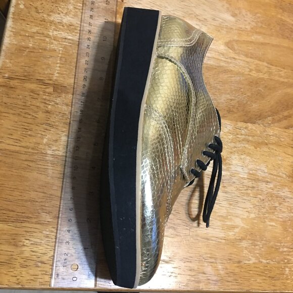 NWOT Brash Woman Wingtip Gold Loafers 9.5 Platform heel 2" Shiny - Picture 2 of 10